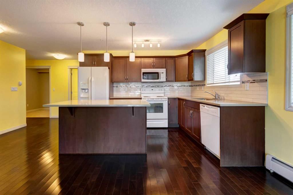 102, 304 Cranberry Park SE, Calgary — photo 4 of 31