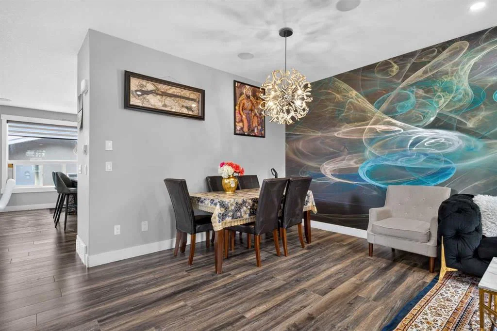 120 Castlegrove Road NE, Calgary — photo 5 of 50