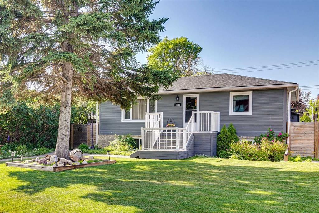 6111 Bow Crescent NW, Calgary — main listing photo