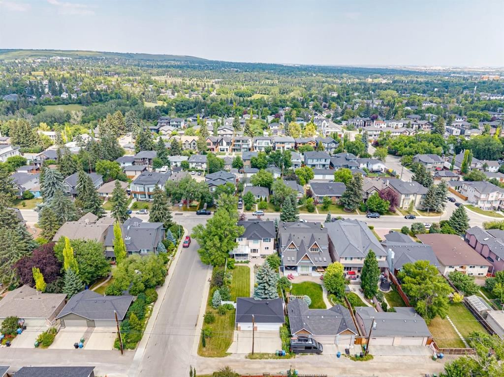 739 24 Avenue NW, Calgary — photo 3 of 50