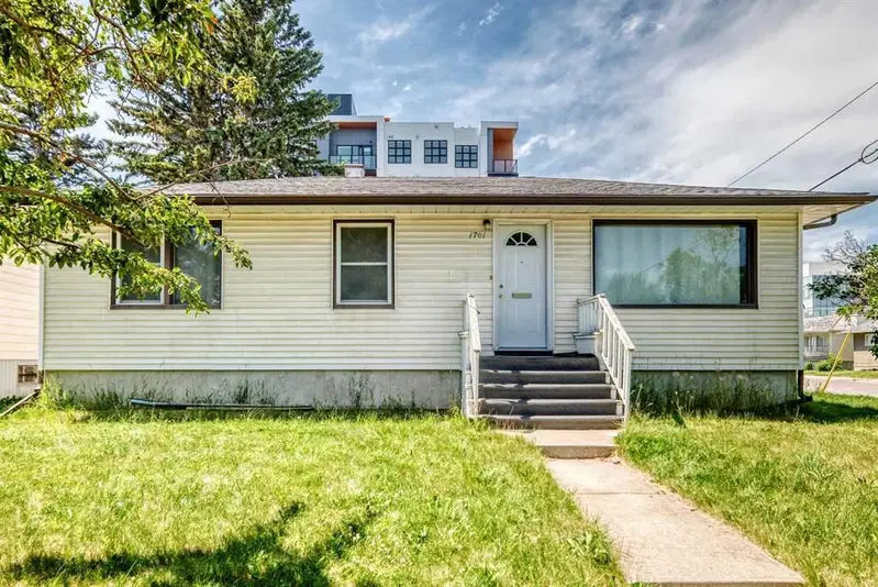 1701 32 Street SW, Calgary — main listing photo