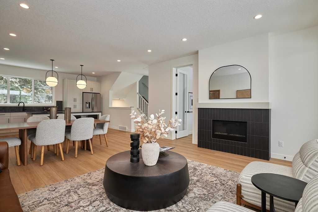 417 Shawnee Terrace SW, Calgary — main listing photo
