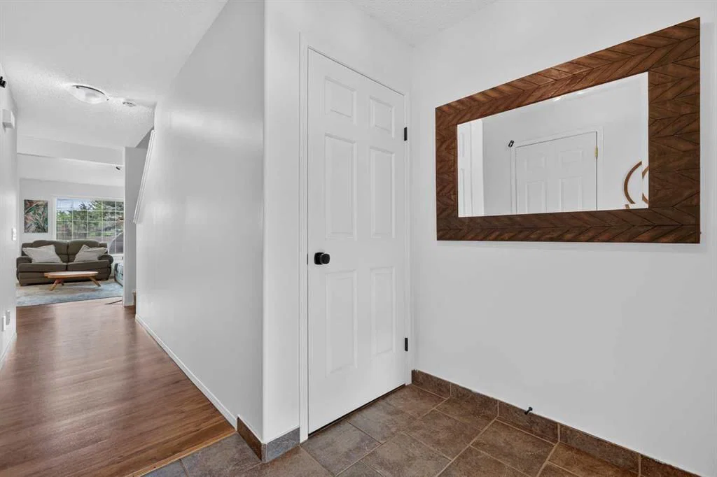 37 Beddington Gardens NE, Calgary — photo 5 of 33