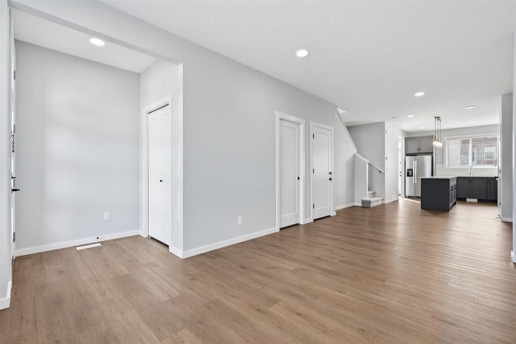 141 Belmont Drive SW, Calgary — photo 5 of 47