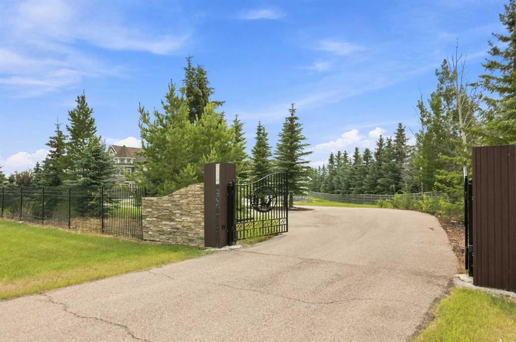 31055 Elbow River Drive, Rural Rocky View County — photo 3 of 50