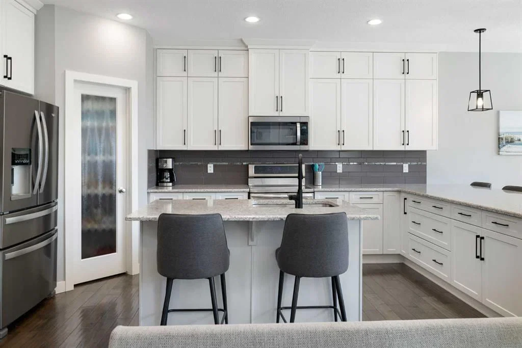 94 Masters Mews SE, Calgary — photo 4 of 47