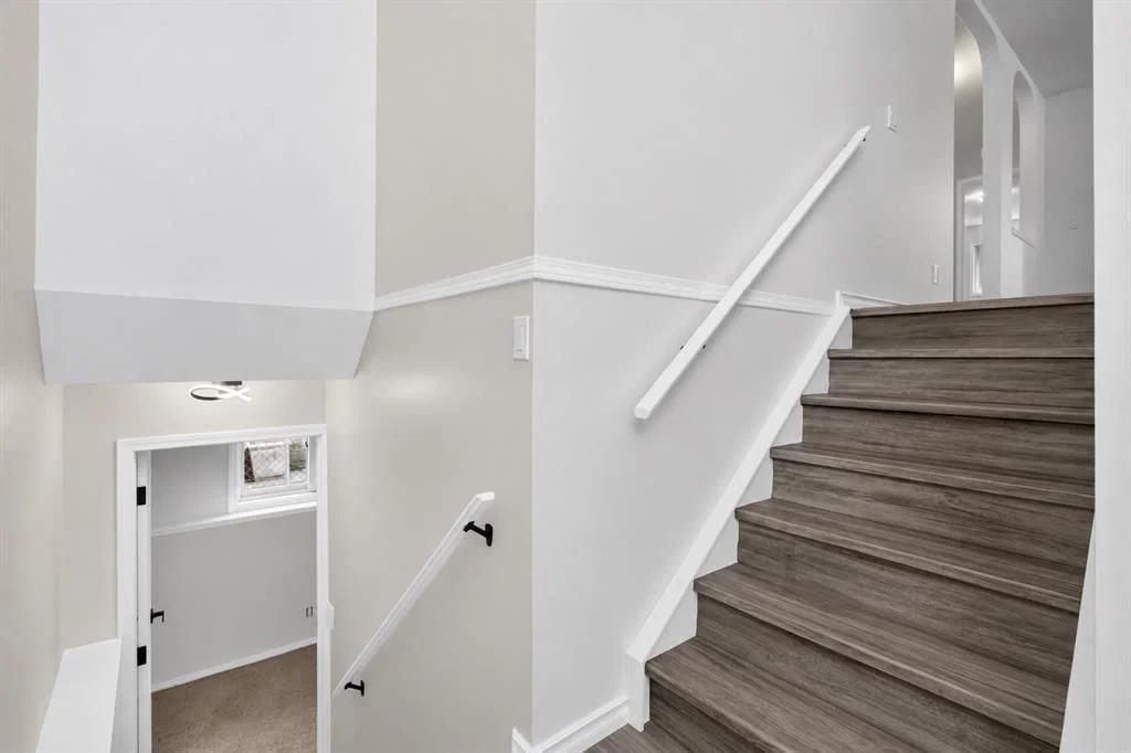 250 Bridlewood Circle SW, Calgary — photo 4 of 38