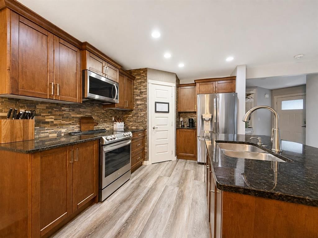 474 Williamstown Green NW, Airdrie — photo 5 of 39