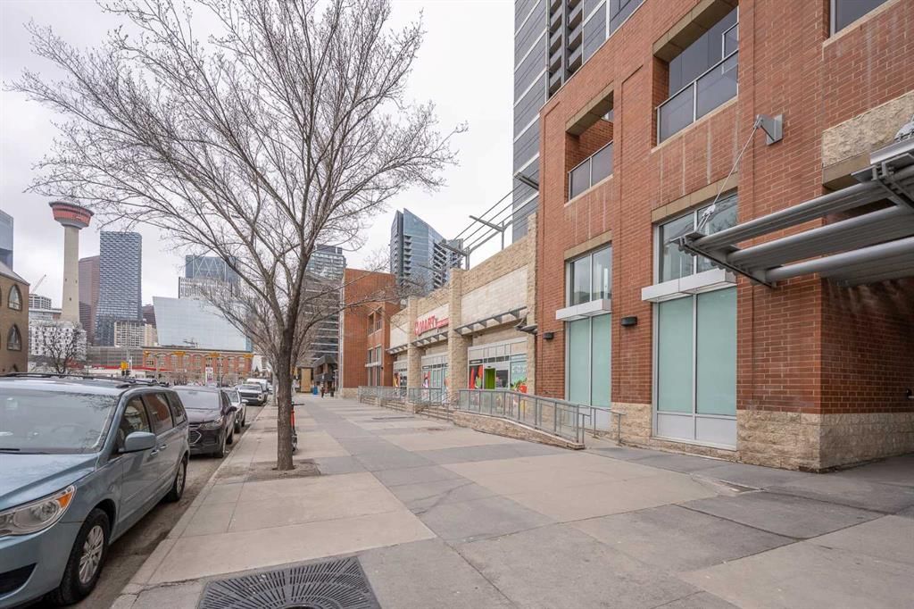 1802, 1320 1 Street SE, Calgary — photo 3 of 35