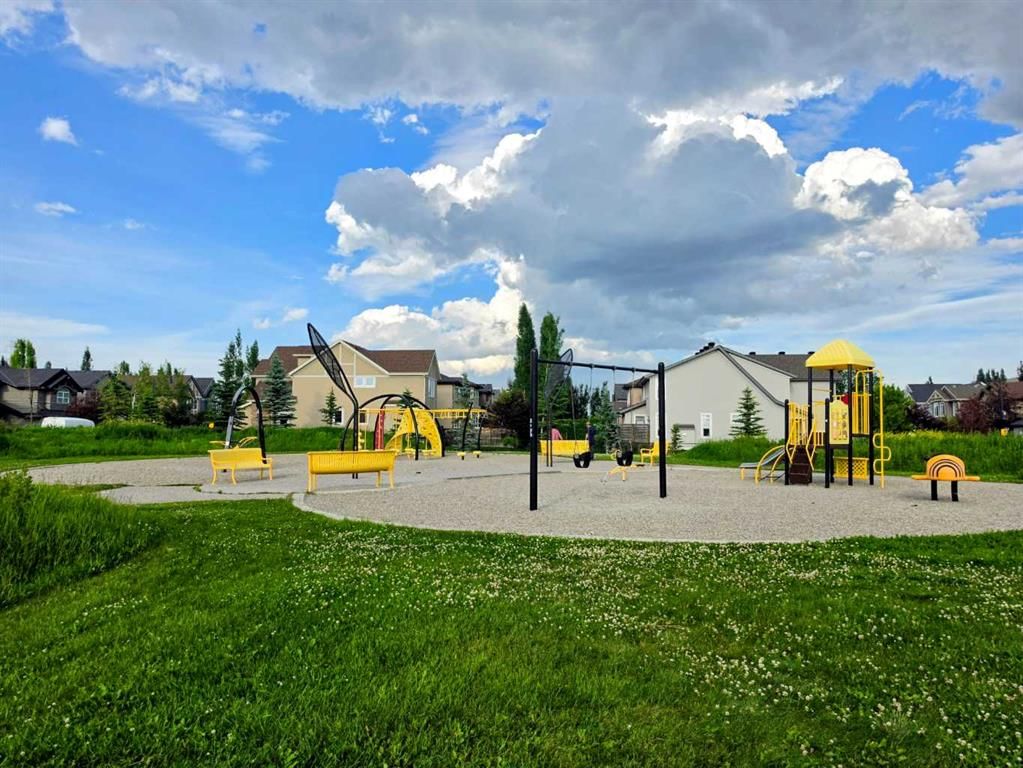 22 Aspen Acres Road SW, Calgary — photo 4 of 50