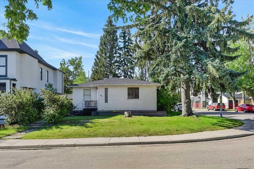 1739 19 Avenue NW, Calgary — main listing photo