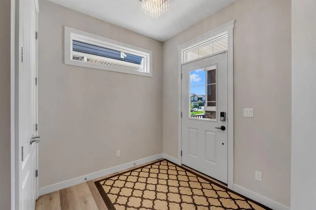 40 Evansfield Manor NW, Calgary — photo 4 of 49
