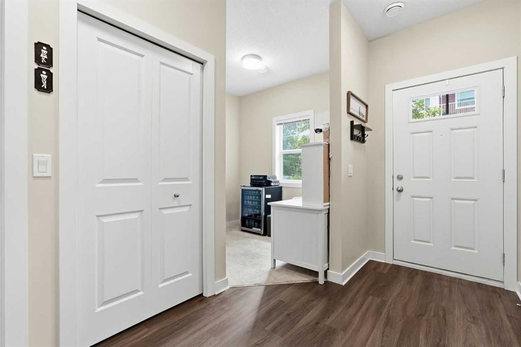 17 Stonehouse Crescent NW, High River — photo 5 of 29