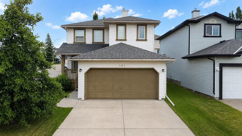 185 Tuscarora Close NW, Calgary — main listing photo