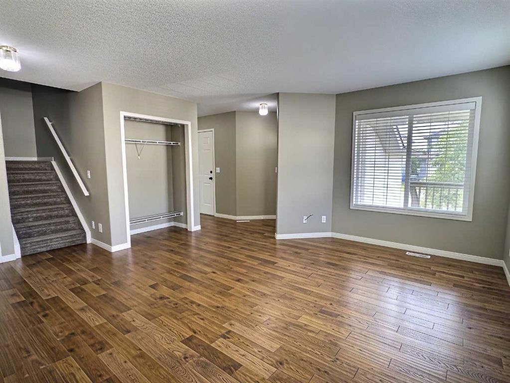 185 Tuscarora Close NW, Calgary — photo 4 of 48