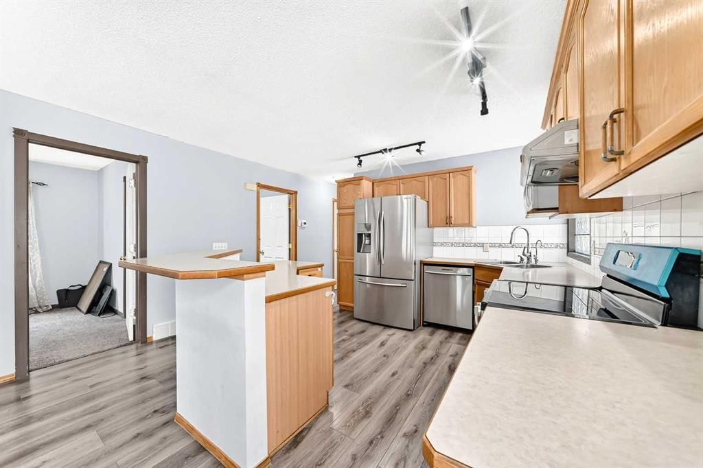 87 Tarington Road NE, Calgary — photo 5 of 50