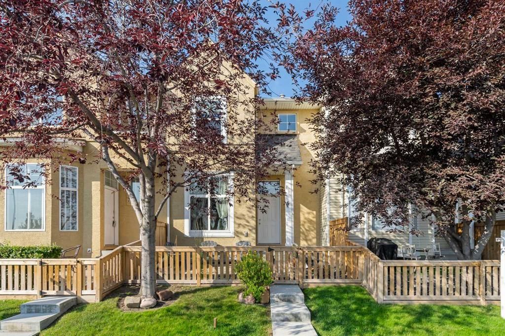 205 Mckenzie Towne Gate SE, Calgary — main listing photo