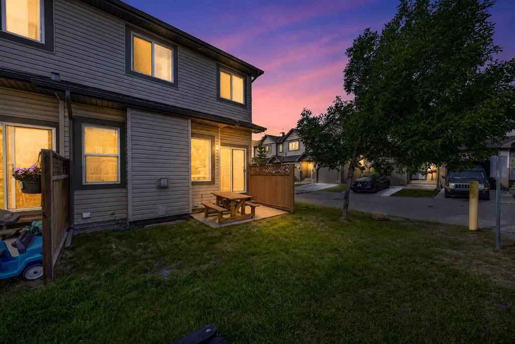 207, 620 Luxstone Landing SW, Airdrie — photo 2 of 40