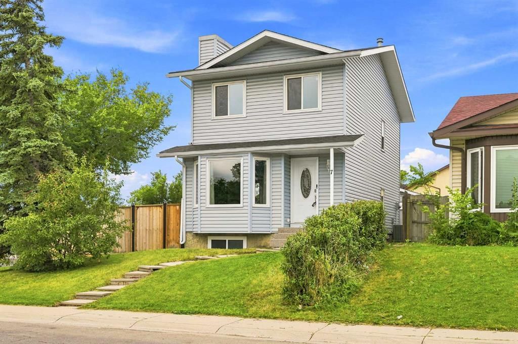 7 Falshire Close NE, Calgary — photo 2 of 44