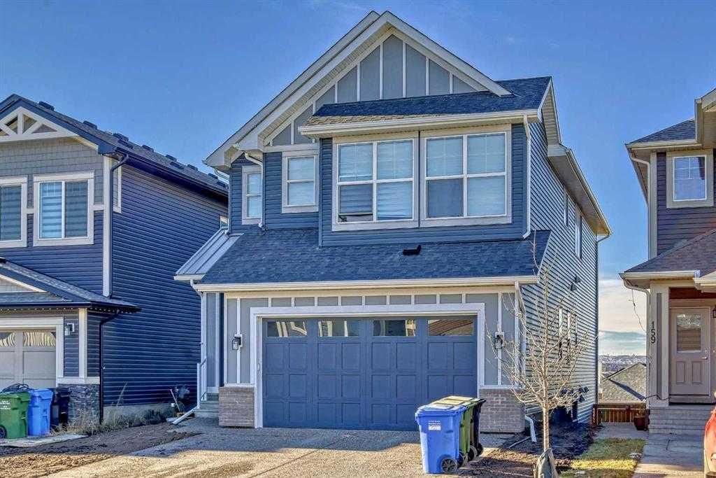 155 Lucas Terrace NW, Calgary — main listing photo
