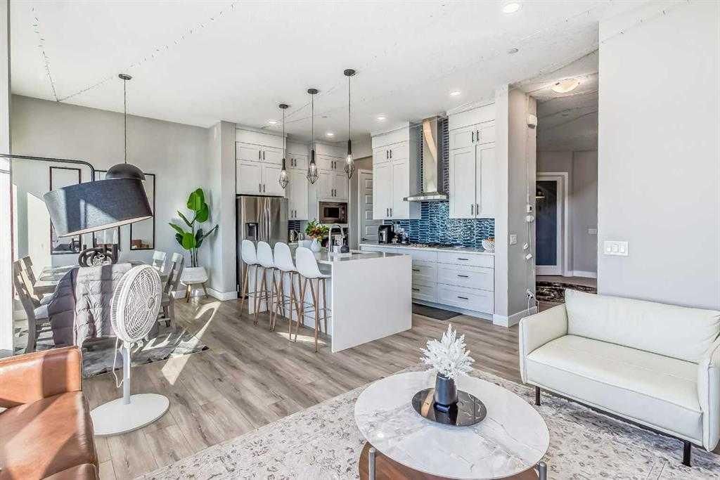155 Lucas Terrace NW, Calgary — photo 5 of 20