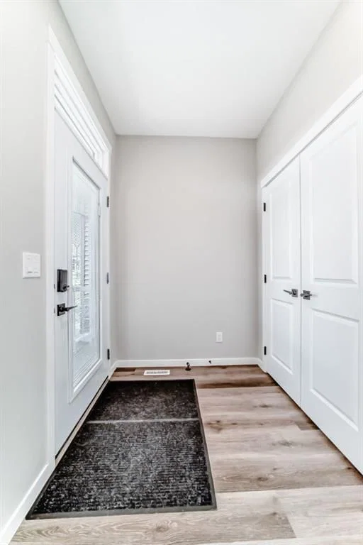 276 Belmont Boulevard SW, Calgary — photo 4 of 49