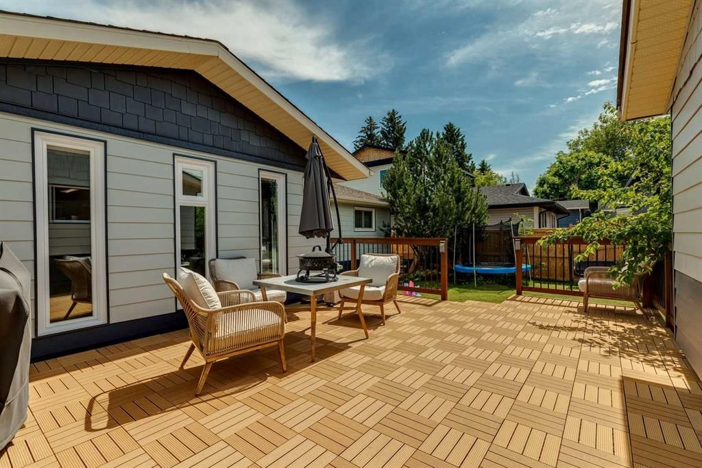 241 Allan Crescent SE, Calgary — main listing photo