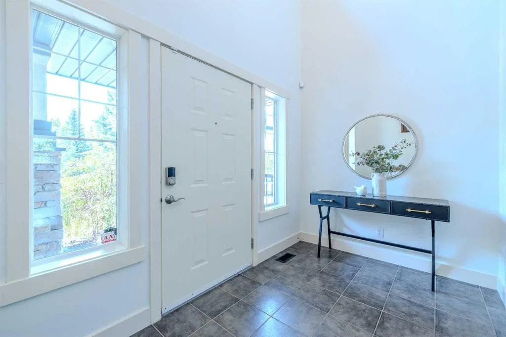 1835 Evergreen Drive SW, Calgary — photo 4 of 45