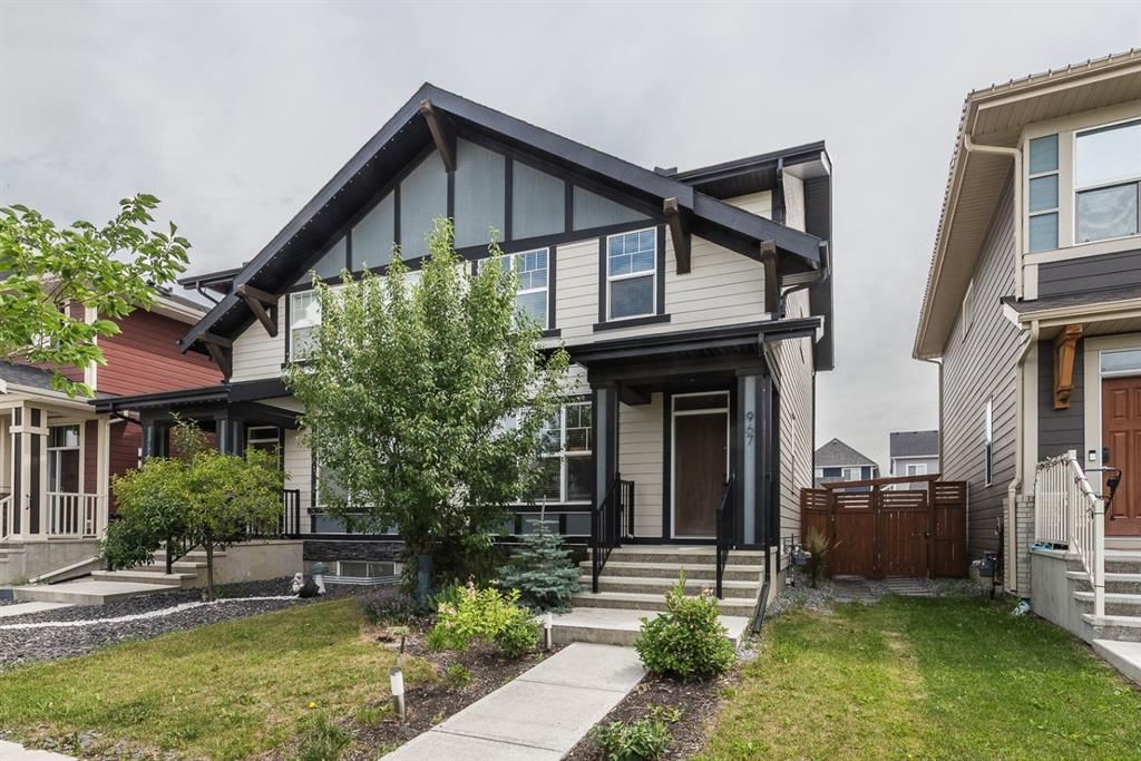 967 Mahogany Boulevard SE, Calgary — main listing photo
