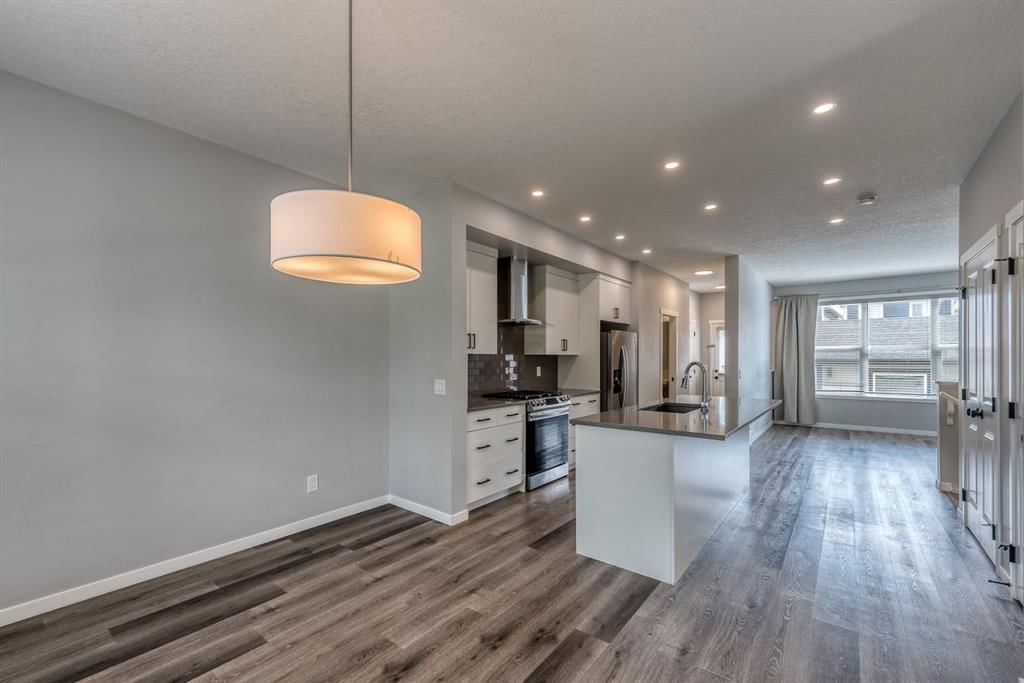 967 Mahogany Boulevard SE, Calgary — photo 4 of 30