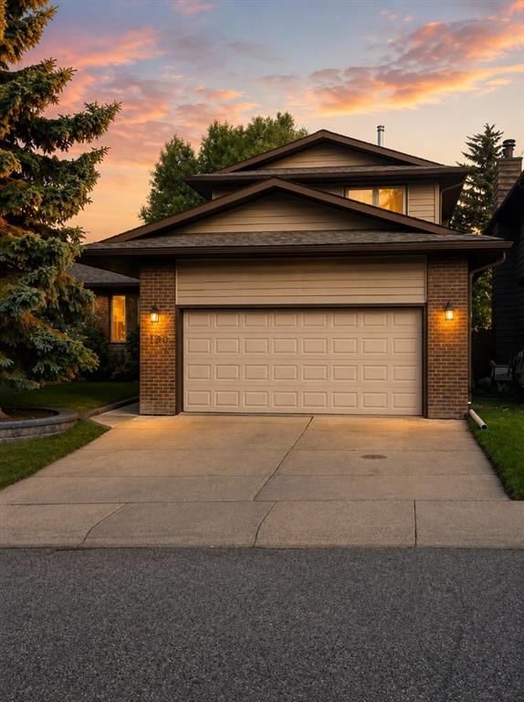 160 Hawkwood Way NW, Calgary — main listing photo
