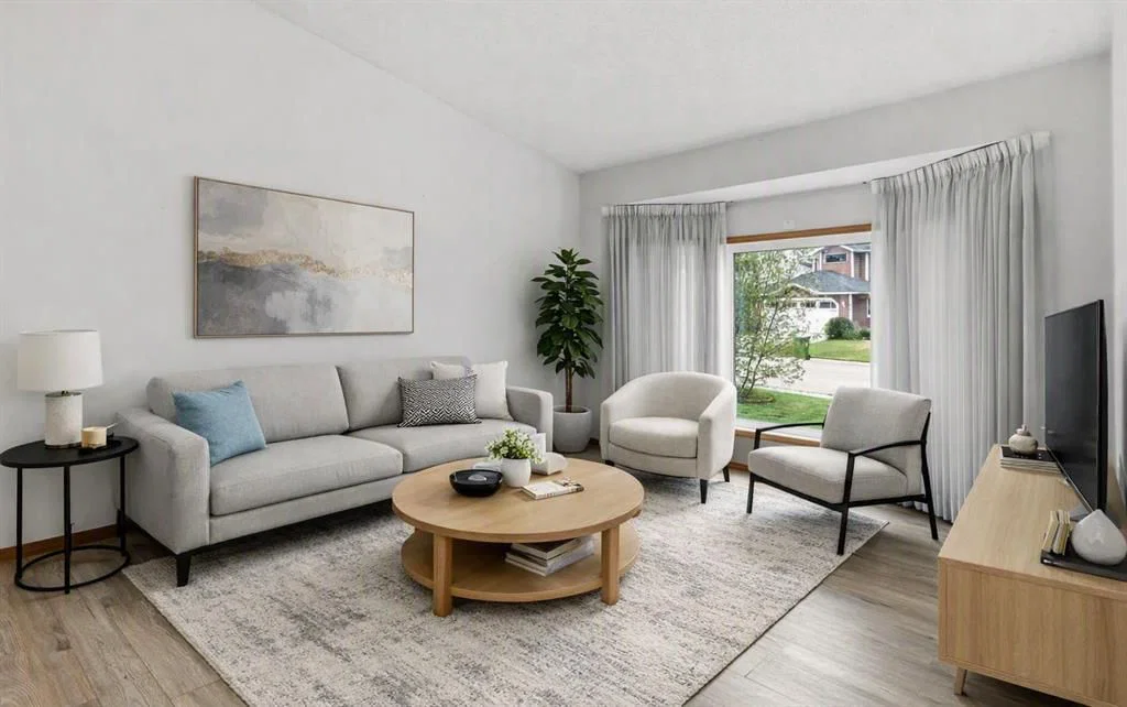 61 Shannon Crescent SW, Calgary — photo 4 of 41