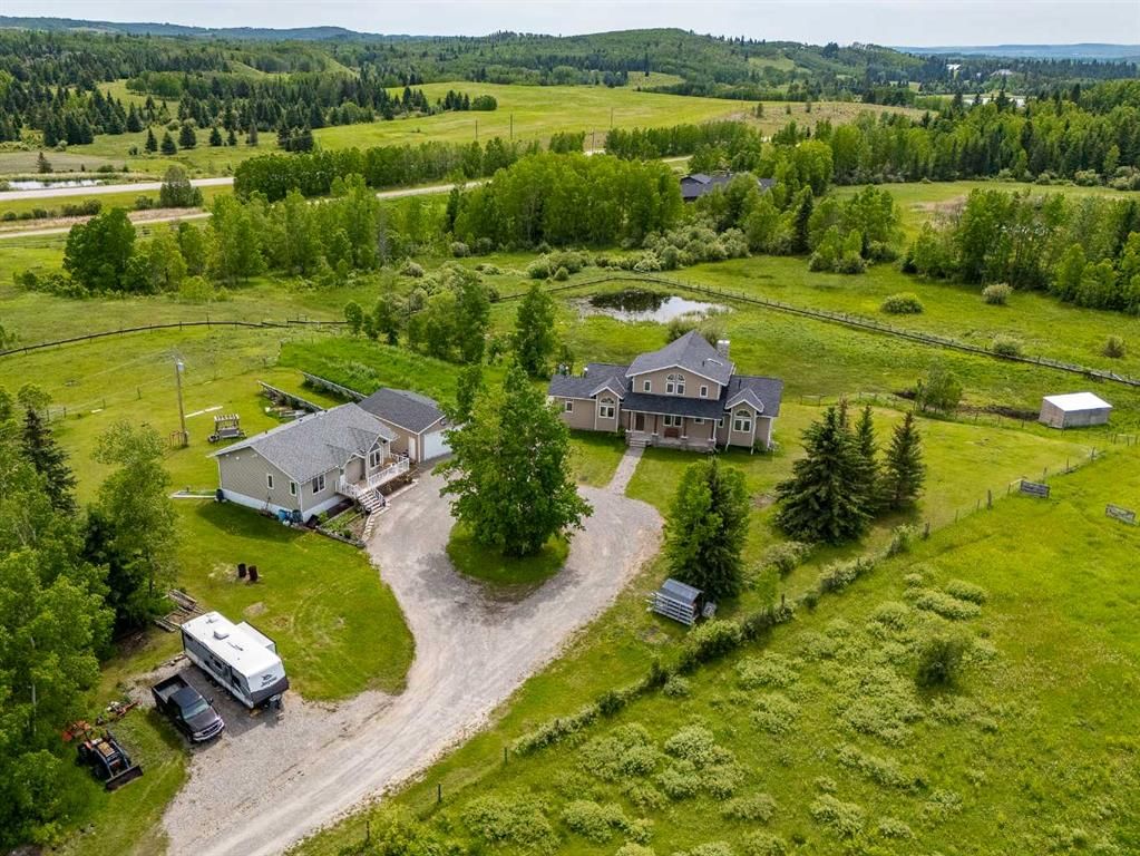 10, 209033 Plummers Road W, Rural Foothills County — main listing photo