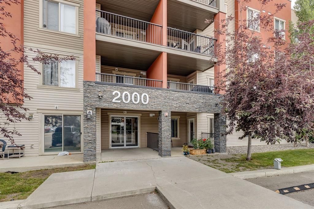 2117, 403 Mackenzie Way SW, Airdrie — photo 2 of 29