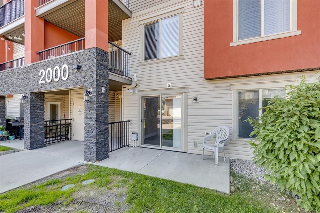 2117, 403 Mackenzie Way SW, Airdrie — photo 3 of 29