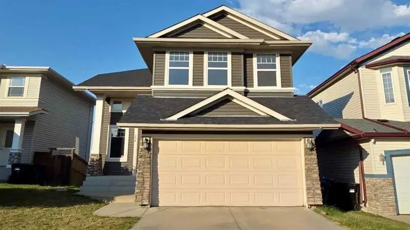 210 Panamount Hill NW, Calgary — main listing photo