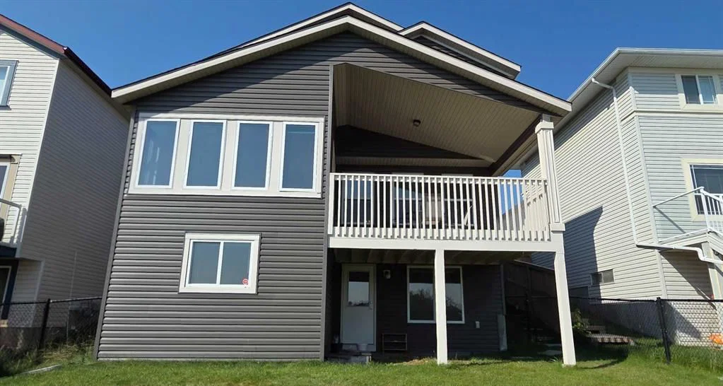 210 Panamount Hill NW, Calgary — photo 2 of 36