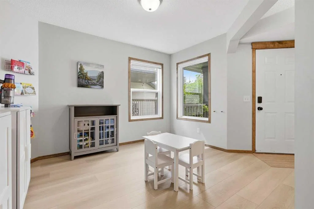 38 Chapman Close SE, Calgary — photo 4 of 48