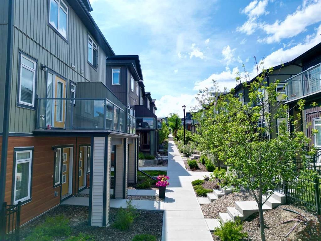 50 Sage Bluff Circle NW, Calgary — photo 3 of 31