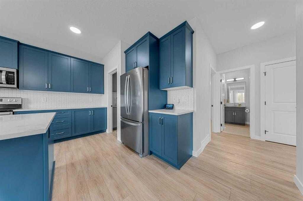82 Belvedere Green SE, Calgary — photo 4 of 33