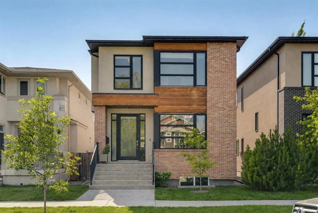 2231 26 Street SW, Calgary — photo 2 of 39