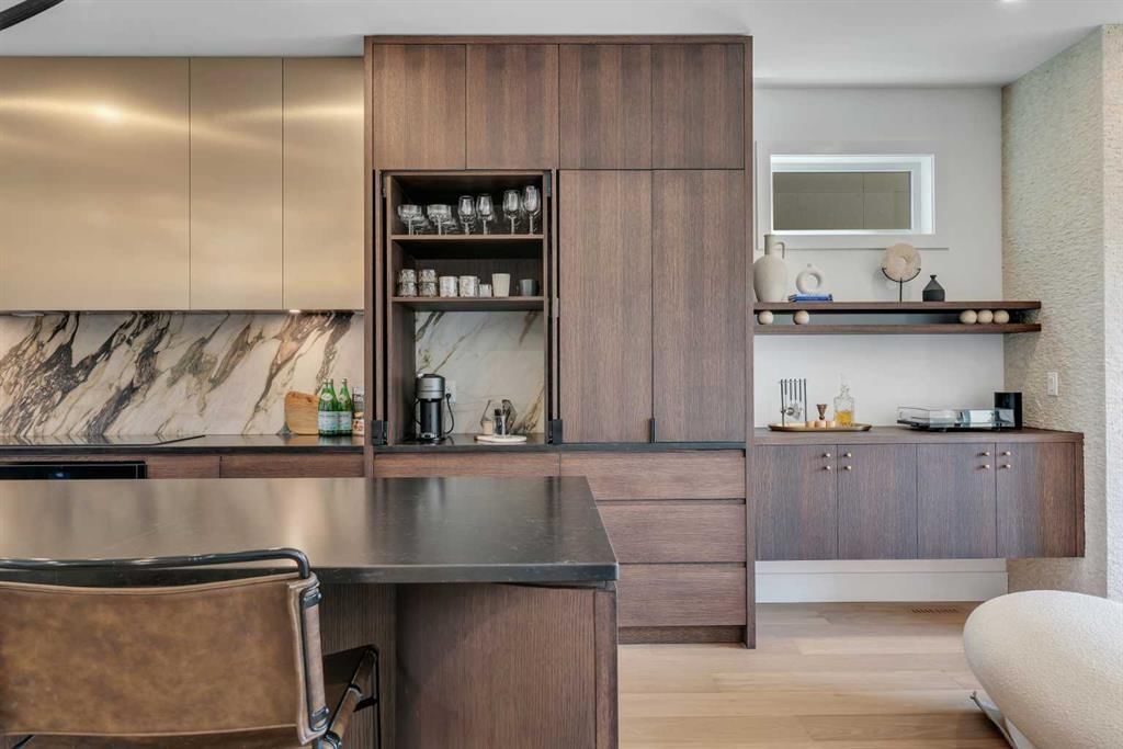 2231 26 Street SW, Calgary — photo 5 of 39