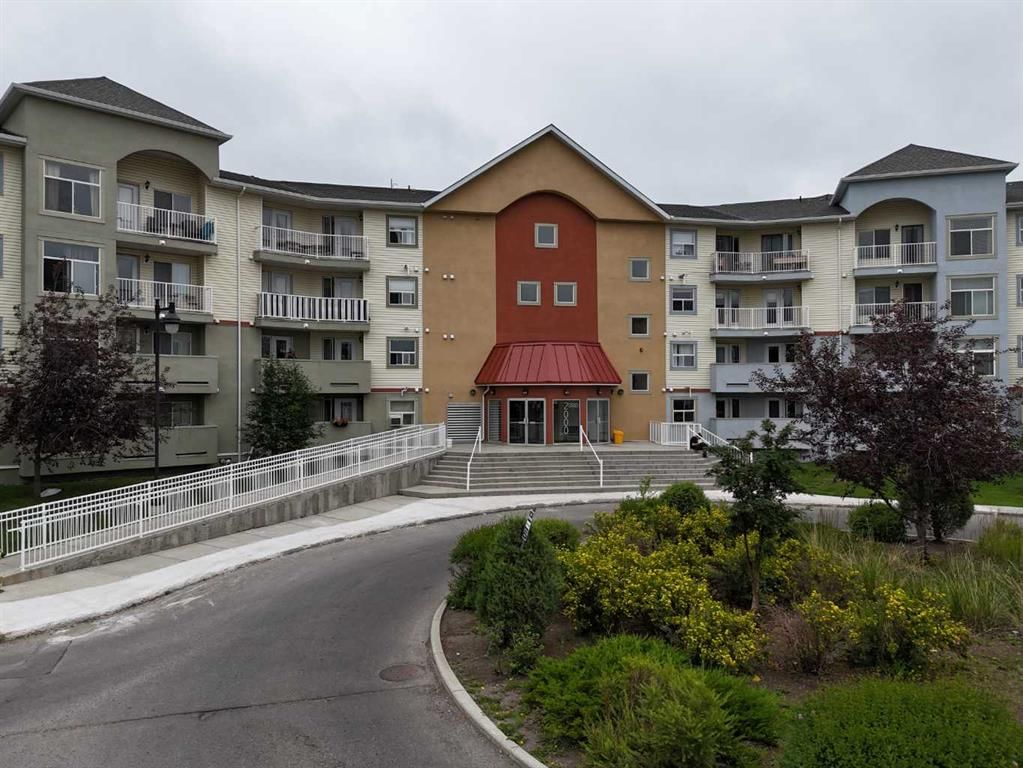 2430, 700 Willowbrook Road NW, Calgary — apartment for sale