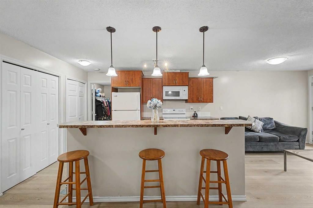 2430, 700 Willowbrook Road NW, Airdrie — photo 4 of 28