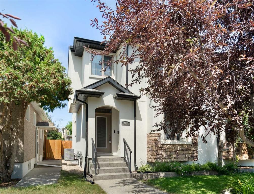 448 25 Avenue NW, Calgary — photo 2 of 34
