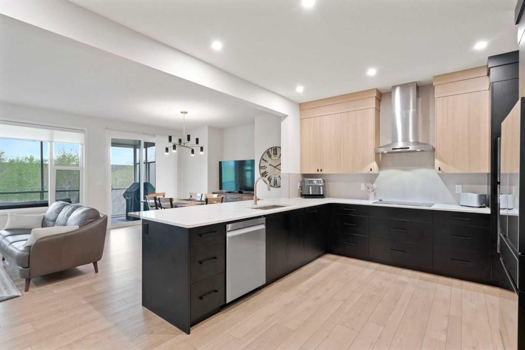 500 Cranbrook Gardens SE, Calgary — photo 5 of 50