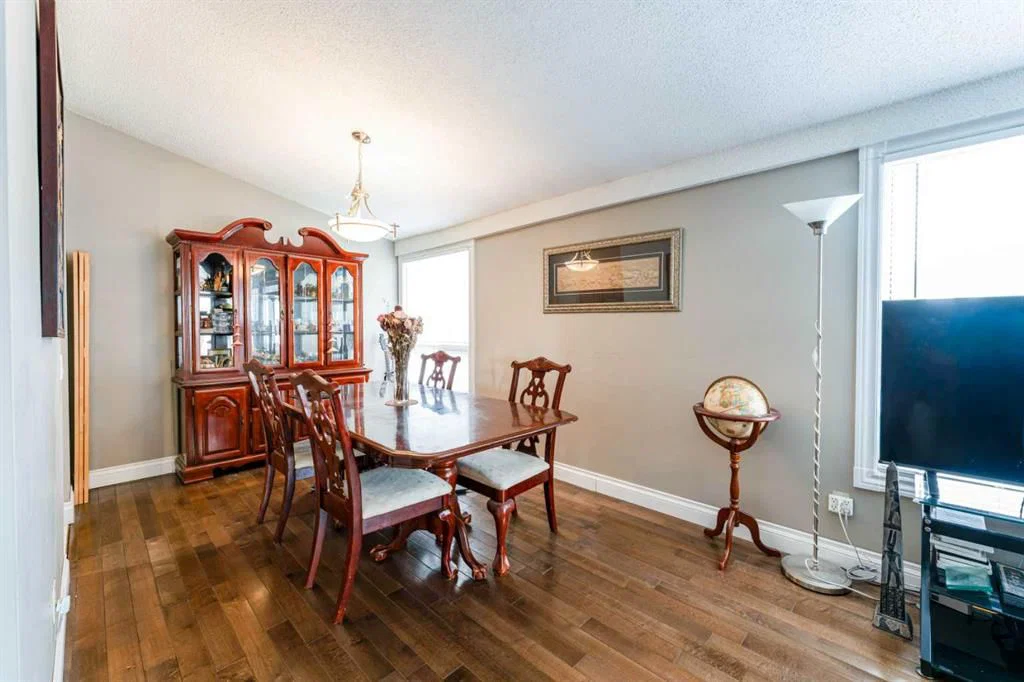 115 Maunsell Close NE, Calgary — photo 4 of 39