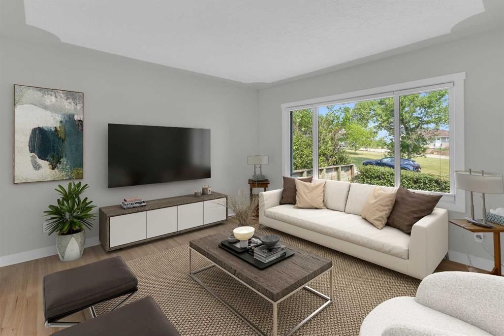 1 Thorncliffe Crescent NW, Calgary — main listing photo