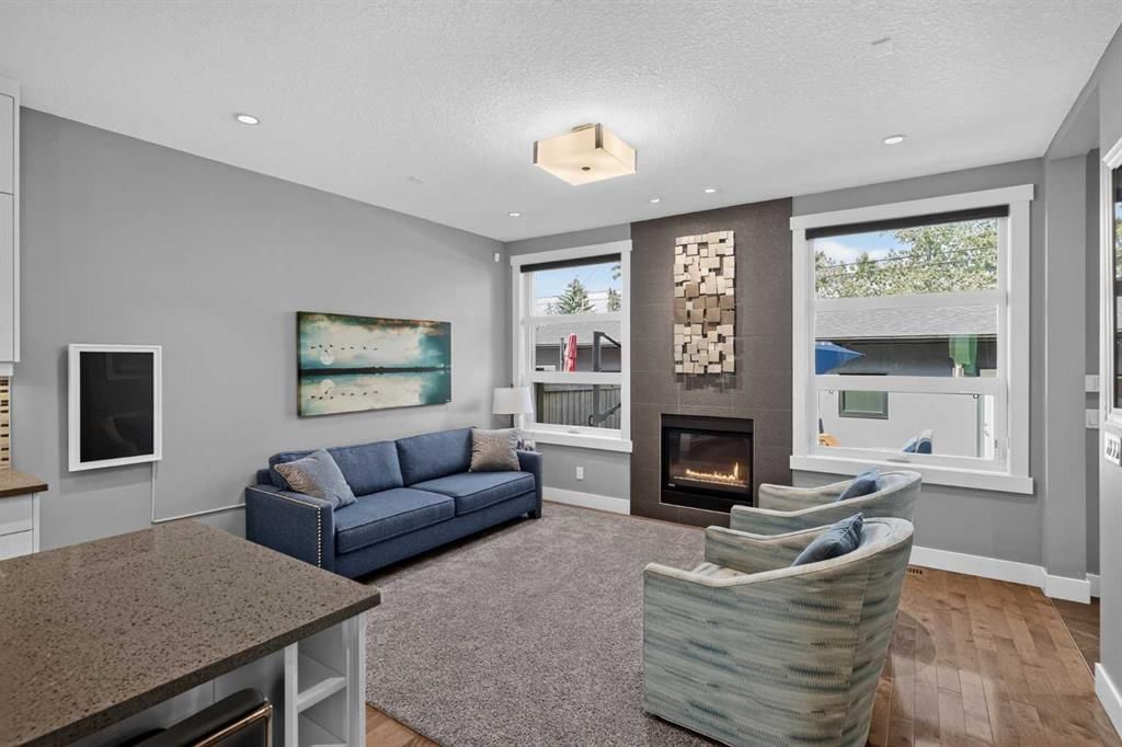 3507 40 Street SW, Calgary — photo 5 of 38