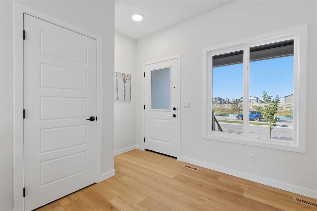 1223 Lanark Boulevard SE, Airdrie — photo 3 of 42